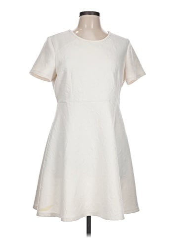 Apt. 9 Casual Dress (view 1)