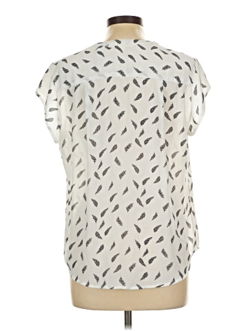 Fun2Fun Short Sleeve Blouse (view 2)