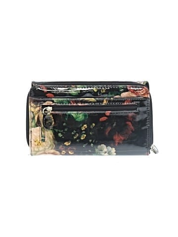 Unbranded Wallet (view 2)