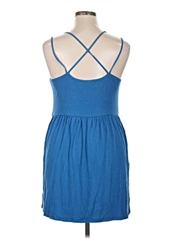 Old Navy Casual Dress (view 2)