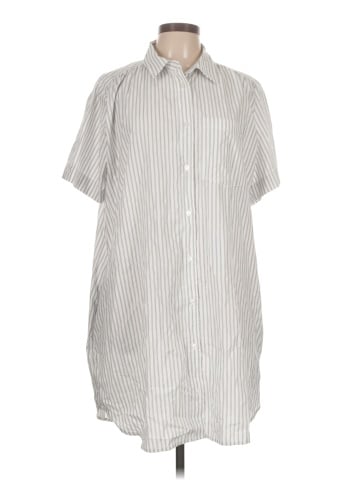 Abercrombie & Fitch Casual Dress (view 1)