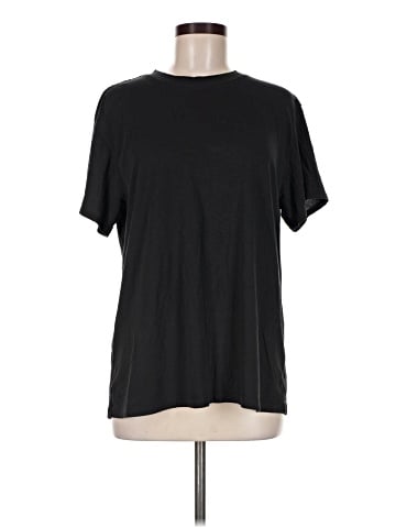Lululemon Athletica Short Sleeve T-Shirt (view 1)