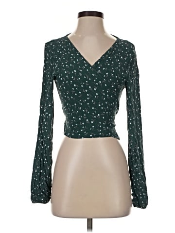 Brandy Melville Long Sleeve Top (view 1)