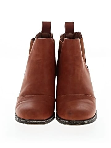 Vepose Ankle Boots (view 2)