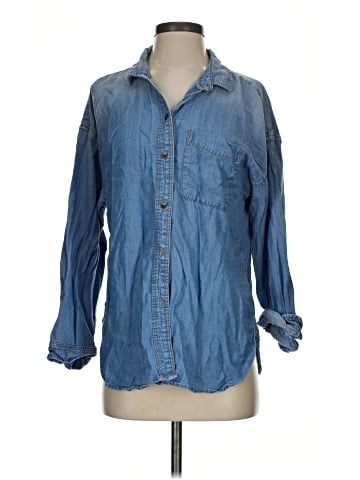 American Eagle Outfitters Denim Jacket (view 1)