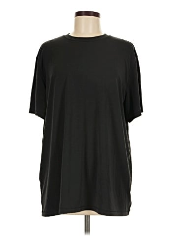 Lululemon Athletica Short Sleeve T-Shirt (view 1)