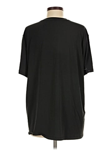 Lululemon Athletica Short Sleeve T-Shirt (view 2)