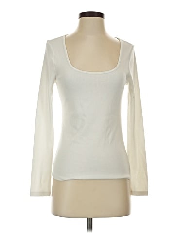 Old Navy Long Sleeve T-Shirt (view 1)