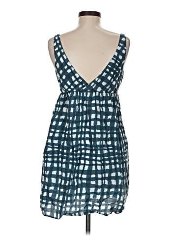 Old Navy Casual Dress (view 2)