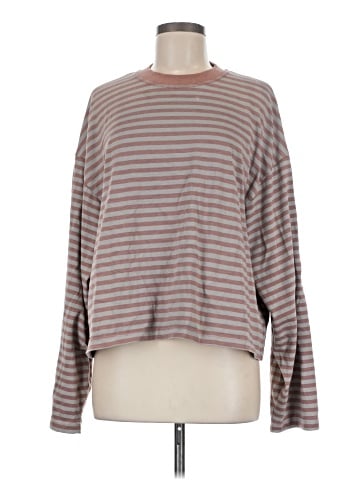 Lioness Long Sleeve T-Shirt (view 1)