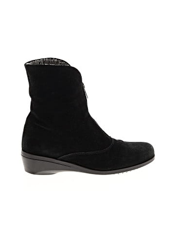 C La Canadienne Ankle Boots (view 1)