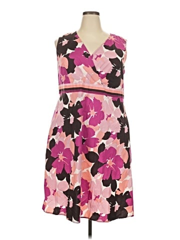 Croft & Barrow Cocktail Dress (view 1)