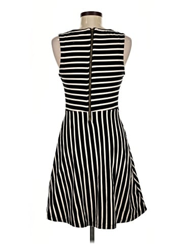 Old Navy Casual Dress (view 2)