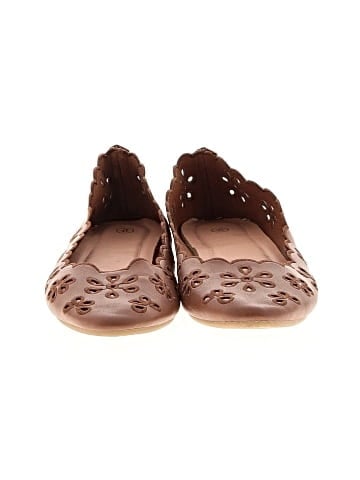 Unbranded Flats (view 2)