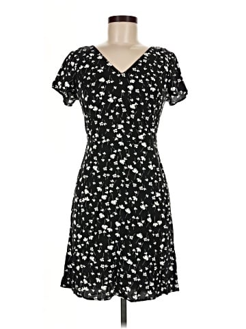 Old Navy Casual Dress (view 1)