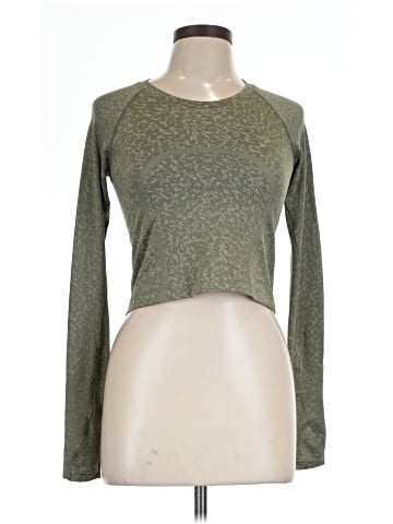 Lululemon Athletica Long Sleeve T-Shirt (view 1)
