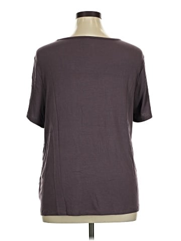 Old Navy Short Sleeve T-Shirt (view 2)
