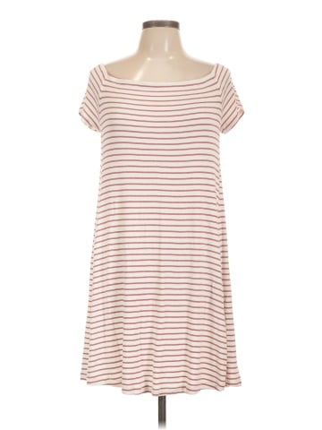 Old Navy Casual Dress (view 1)