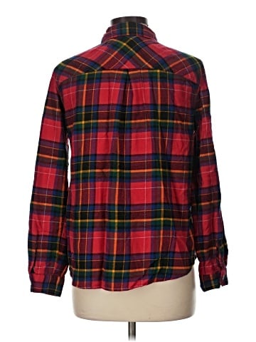 Maurices Long Sleeve Button-Down Shirt (view 2)