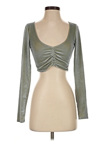 Urban Outfitters 3/4 Sleeve T-Shirt (view 1)