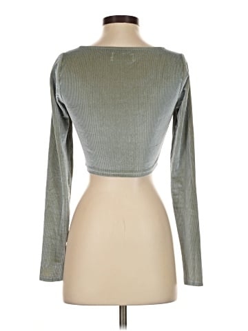 Urban Outfitters 3/4 Sleeve T-Shirt (view 2)