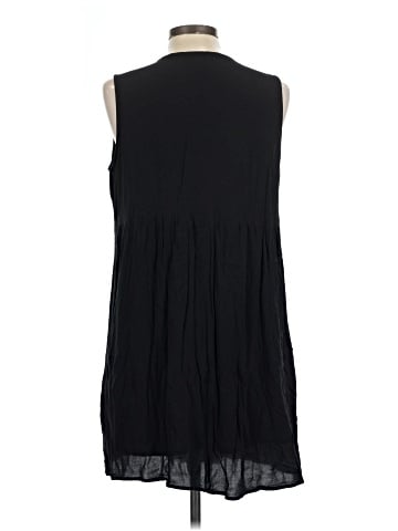 Old Navy Casual Dress (view 2)