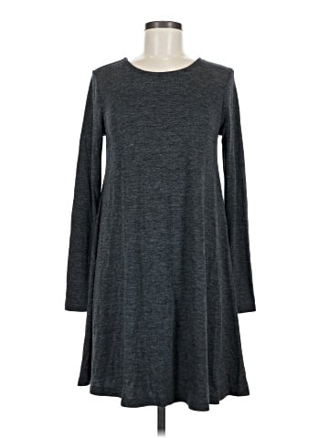 Old Navy Casual Dress (view 1)