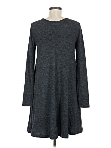 Old Navy Casual Dress (view 2)