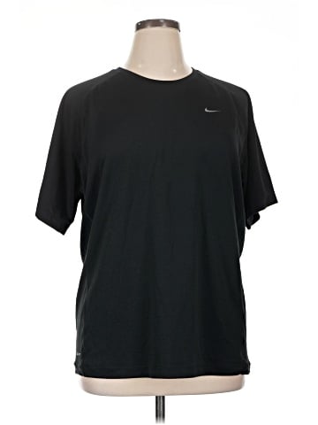 Nike Active T-Shirt (view 1)