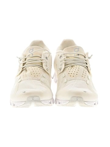 On Cloud Sneakers (view 2)