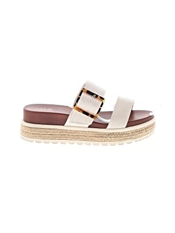 Mia Wedges (view 1)