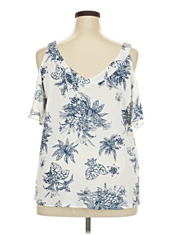 Flower & Feather Sleeveless Blouse (view 2)