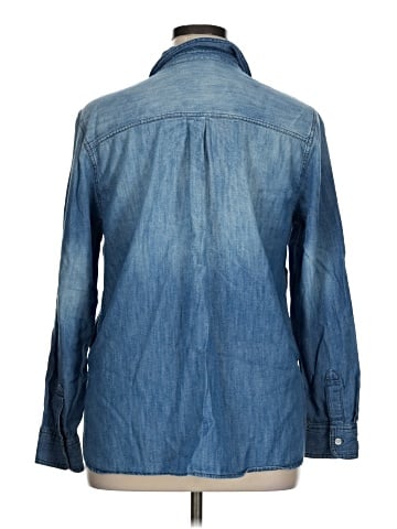 Old Navy Long Sleeve Button-Down Shirt (view 2)
