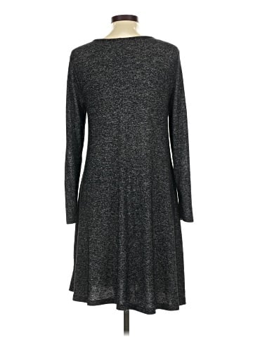 Old Navy Casual Dress (view 2)
