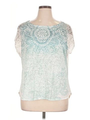 Daisy Fuentes Short Sleeve Top (view 1)