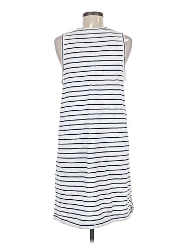 Old Navy Casual Dress (view 2)