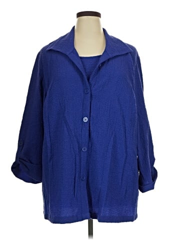 Maggie Barnes 3/4 Sleeve Blouse (view 1)