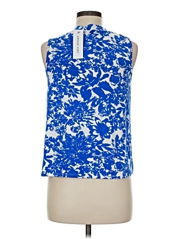 Amour Vert Sleeveless Blouse (view 2)
