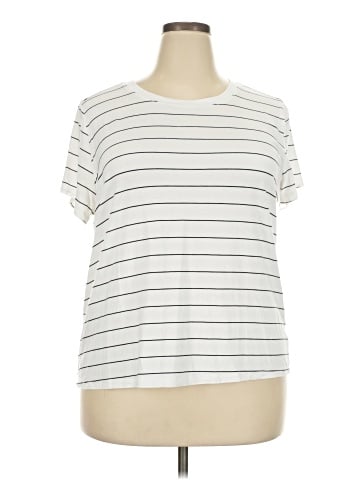 Torrid Short Sleeve T-Shirt (view 1)