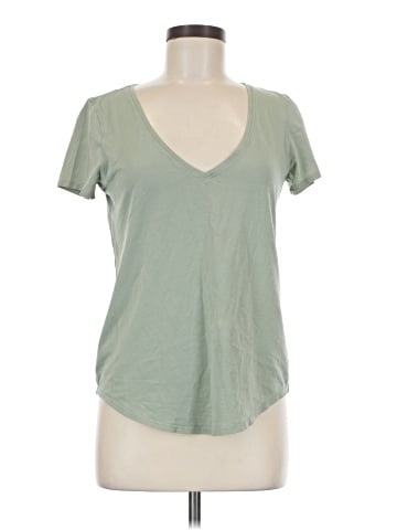 Lululemon Athletica Short Sleeve T-Shirt (view 1)