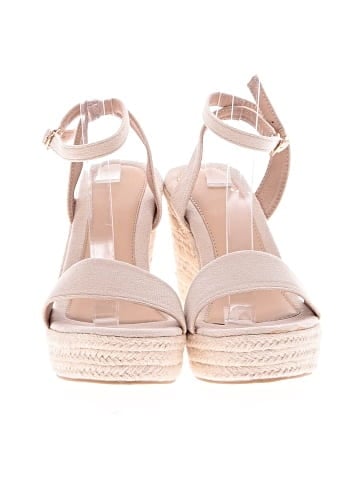 Unbranded Wedges (view 2)