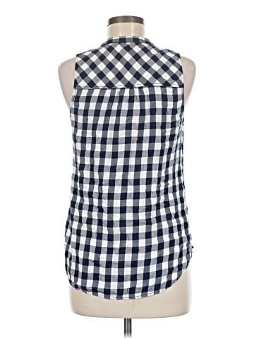 Maurices Sleeveless Button-Down Shirt (view 2)