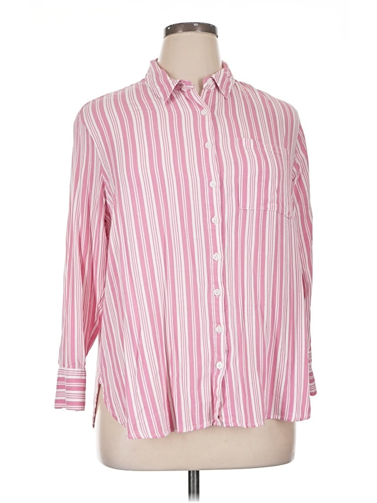 Pre-owned Torrid 3/4 Sleeve Button Down Shirt In Pink