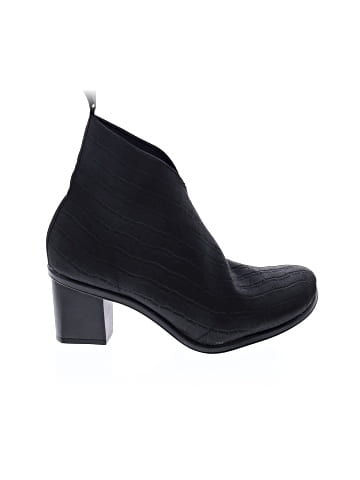 Vivanz Ankle Boots (view 1)