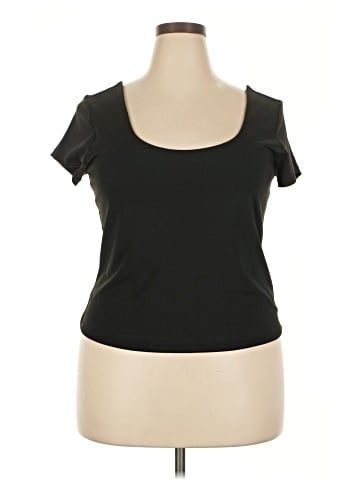 Old Navy Short Sleeve T-Shirt (view 1)