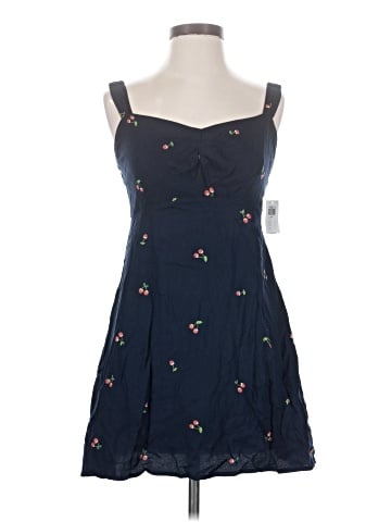 Old Navy Casual Dress (view 1)