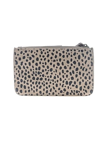 Universal Thread Wristlet (view 2)