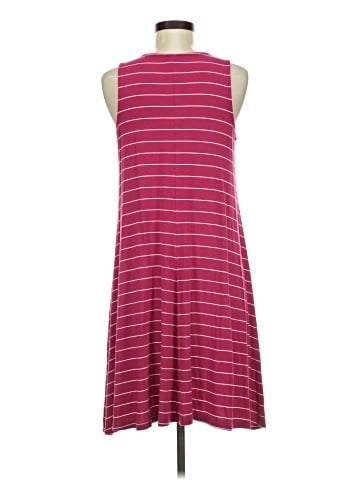 Old Navy Casual Dress (view 2)
