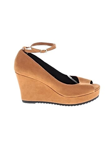 Unbranded Wedges (view 1)