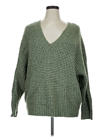 American Eagle Outfitters Pullover Sweater (view 1)